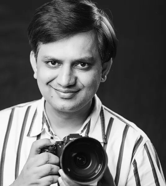 Candid wedding photography moments Bharuch