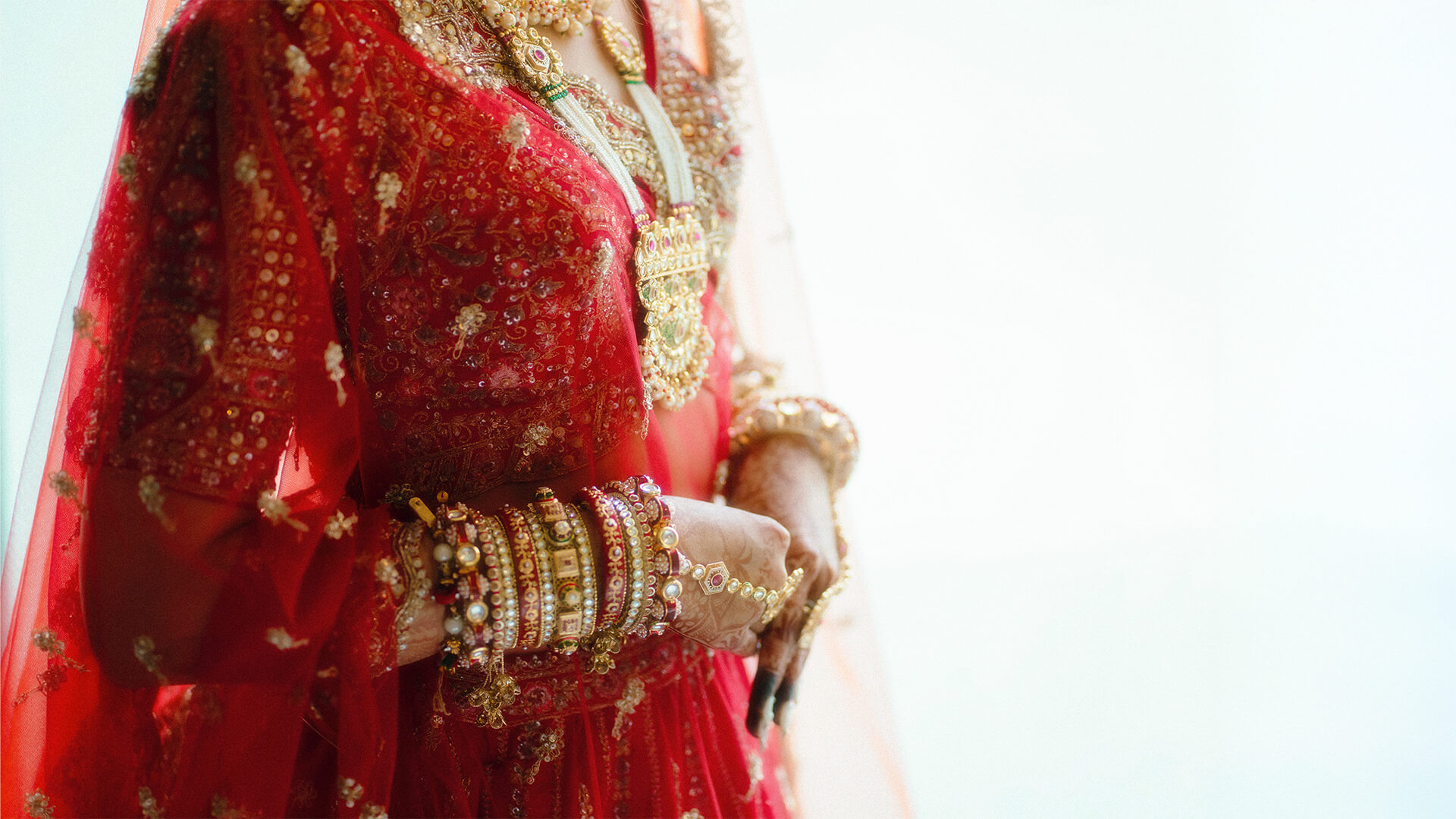 Best wedding photographer in Bharuch, Event photographers in Bharuch Gujarat, Statue of Unity pre wedding shoot, Full day wedding photography cost India, How to pose for candid wedding photos